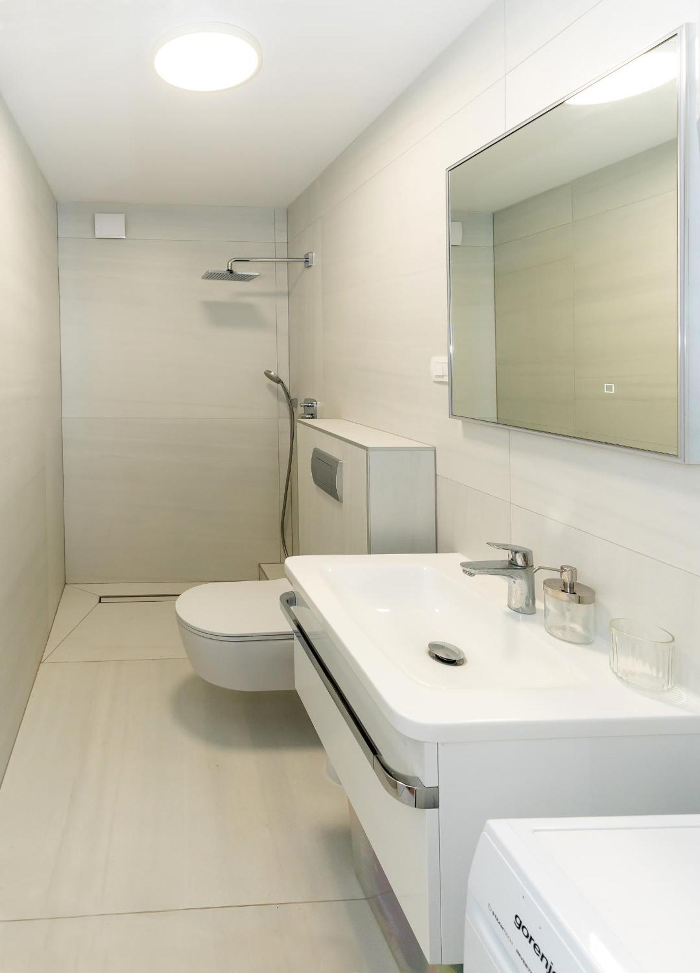 1bdr With Balcony At Prime Location Lägenhet Split